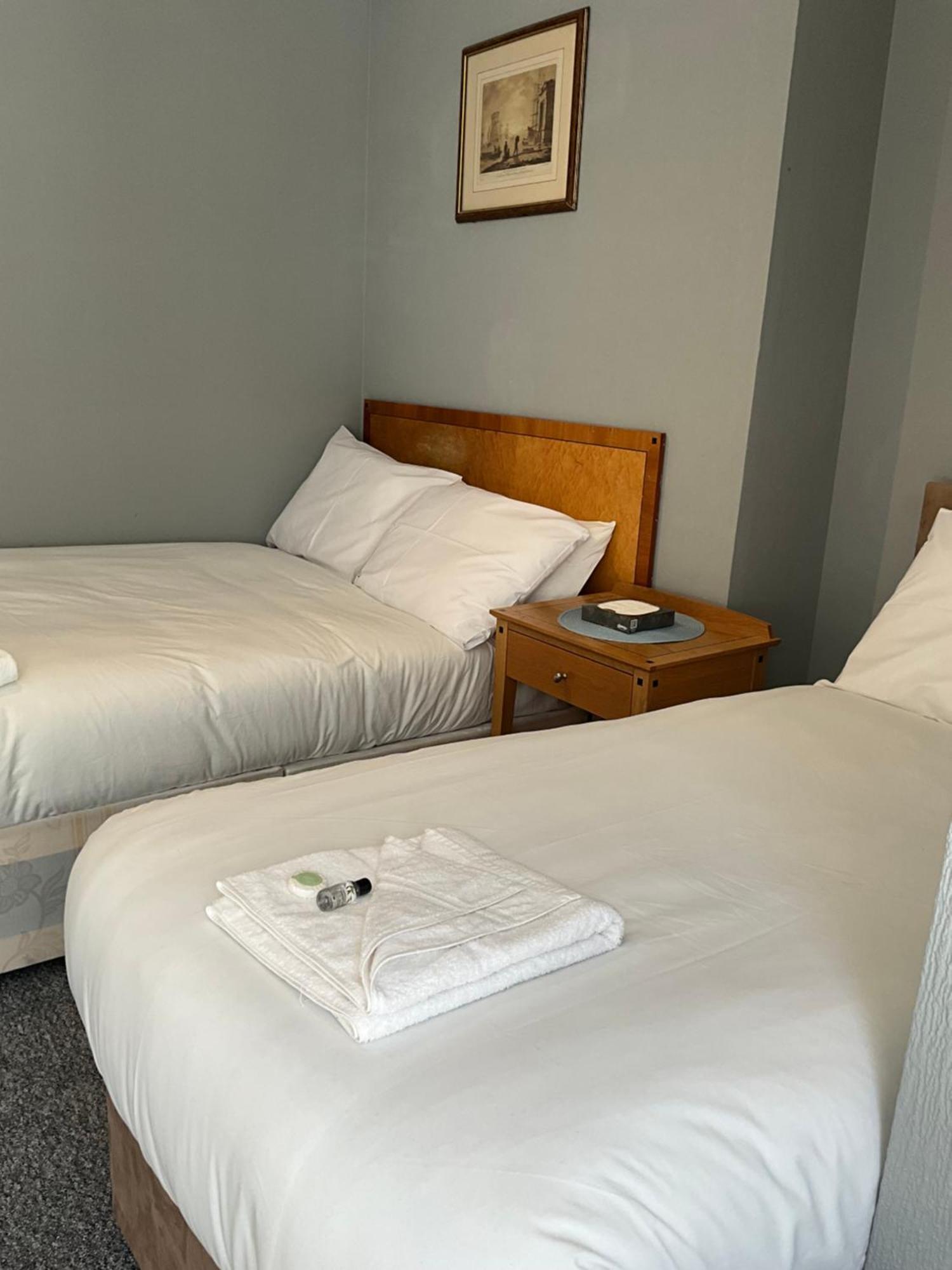 Sterling Lodge Hotel Eastbourne Exteriör bild