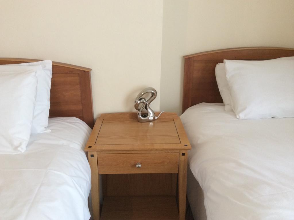 Sterling Lodge Hotel Eastbourne Rum bild
